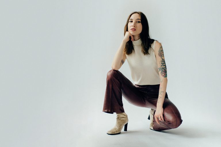 FEISTY Artist Playlist: Julia Bardo FEISTY Artist Playlist: Julia Bardo