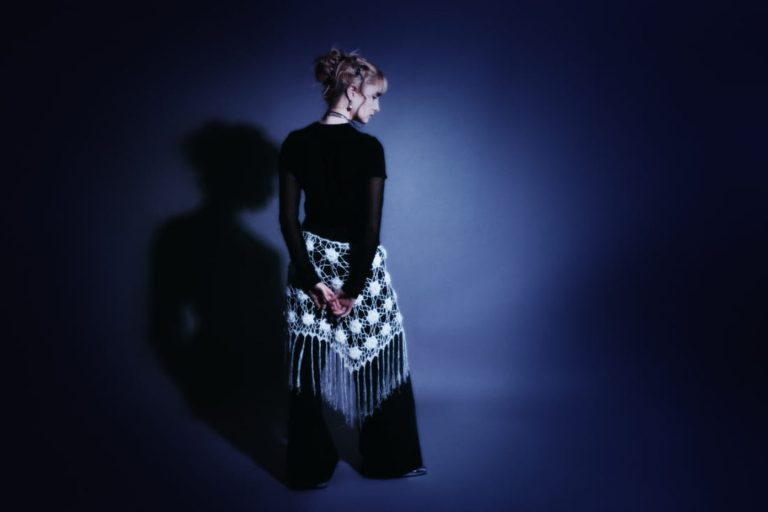 Yndling – Even If It’s a Lie (I Don’t Mind)